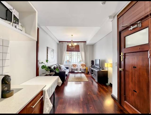 1 BEDROOM APARTMENT TO LET IN CAPE TOWN CITY CENTRE